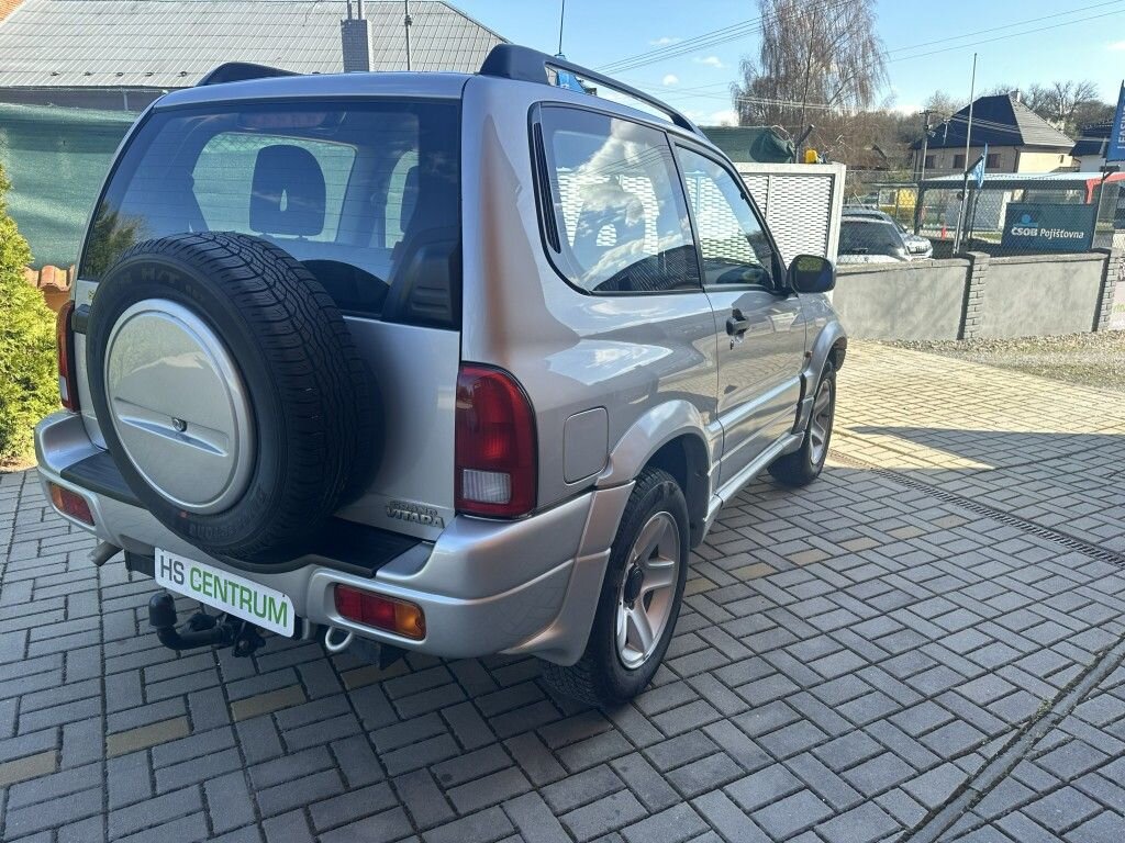 Suzuki Grand Vitara SUV / Terénní 2,0 l 94 kw