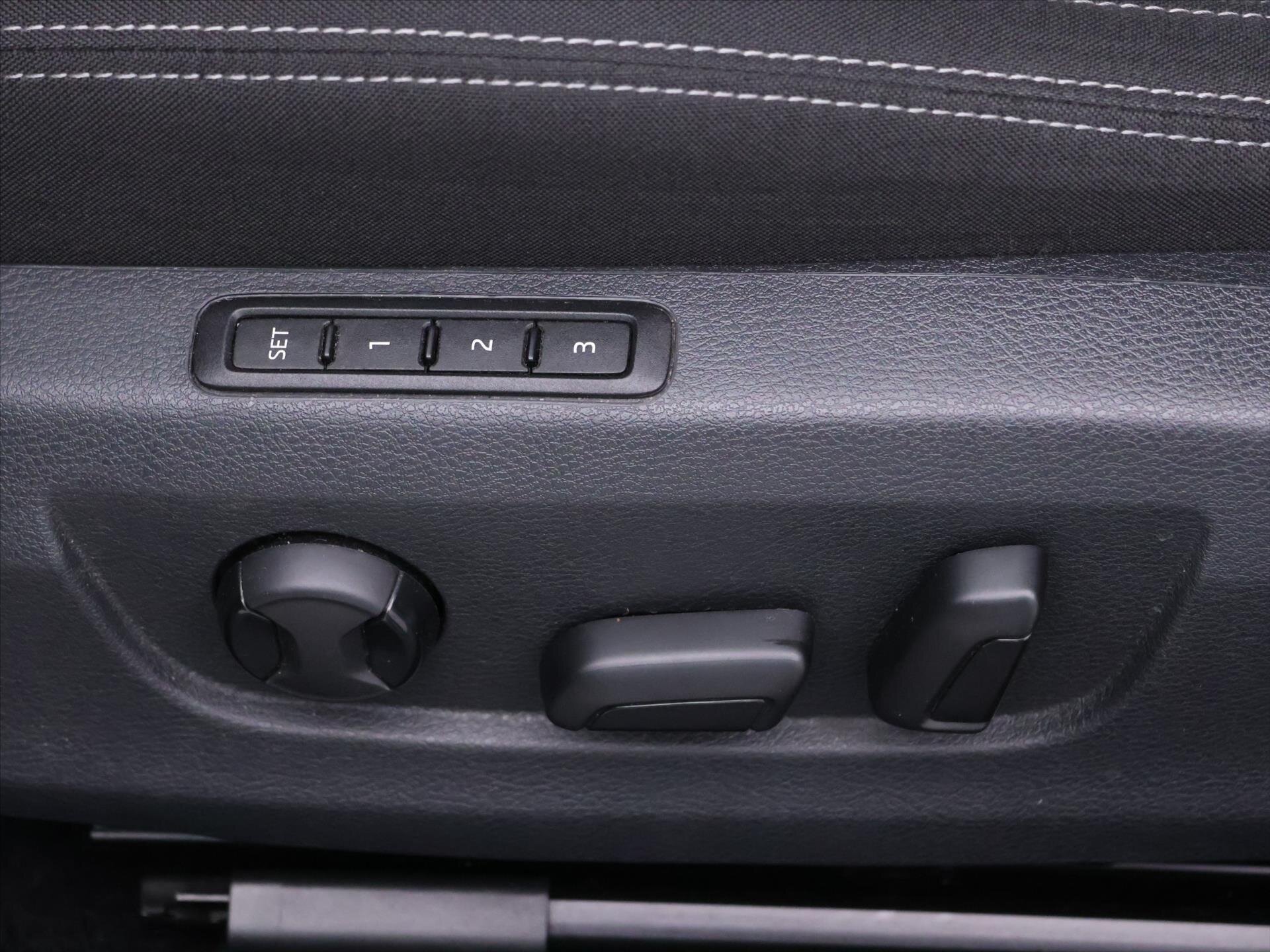 Škoda Superb Liftback 2,0 l 147 kw