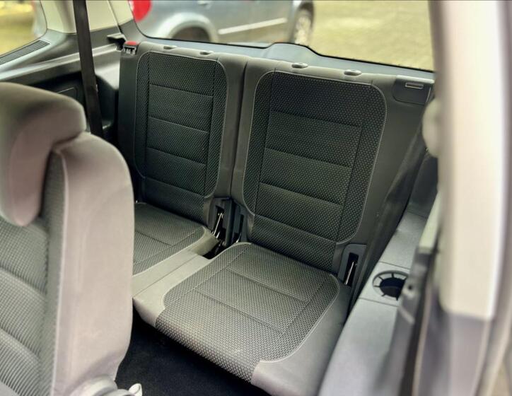 Volkswagen Touran 14