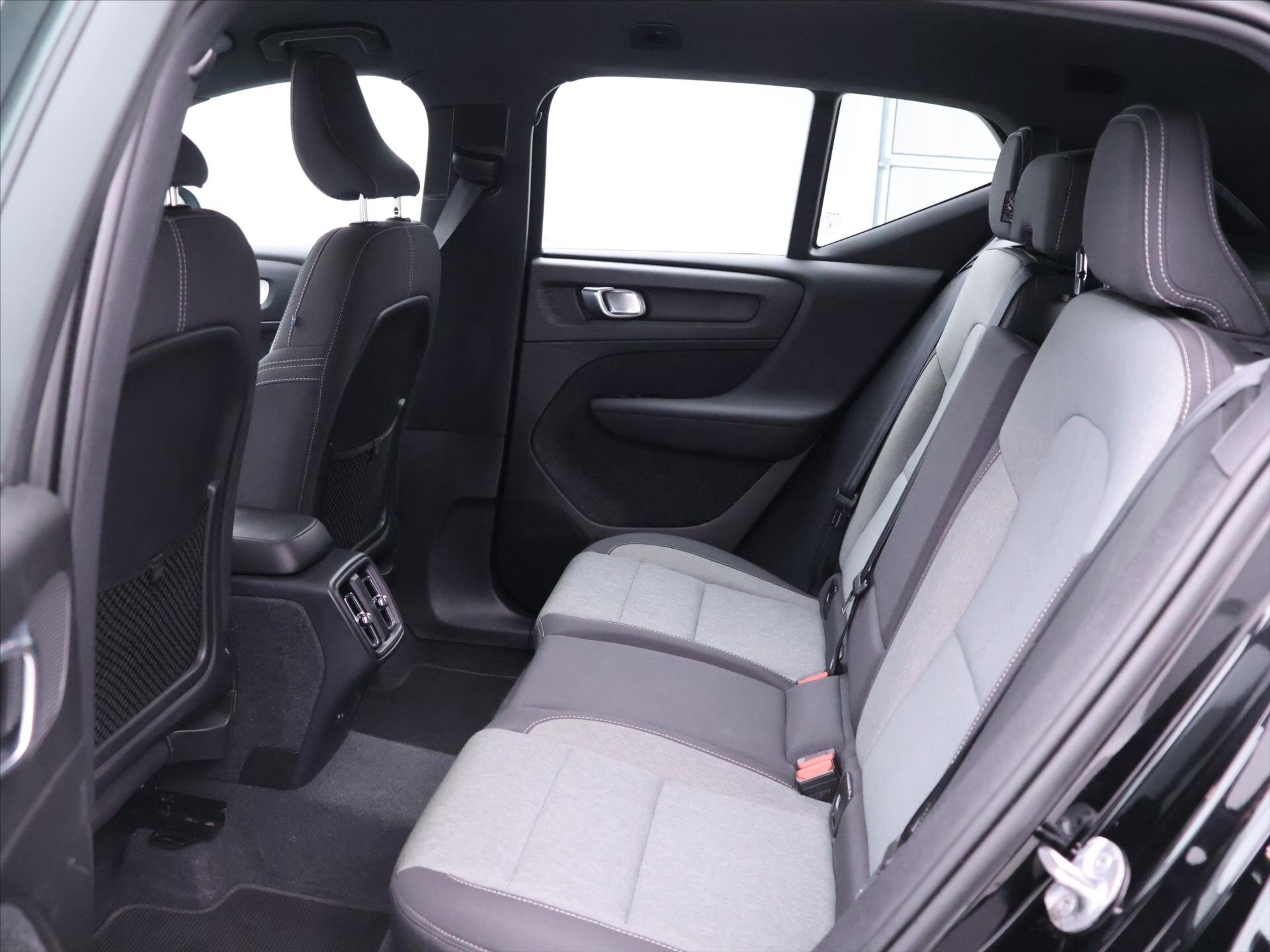 Volvo XC40 SUV 2,0 l 145 kw