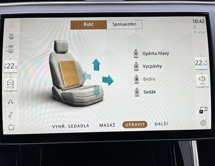 Land Rover Range Rover Sport SUV / Terénní 4,4 l 390 kw