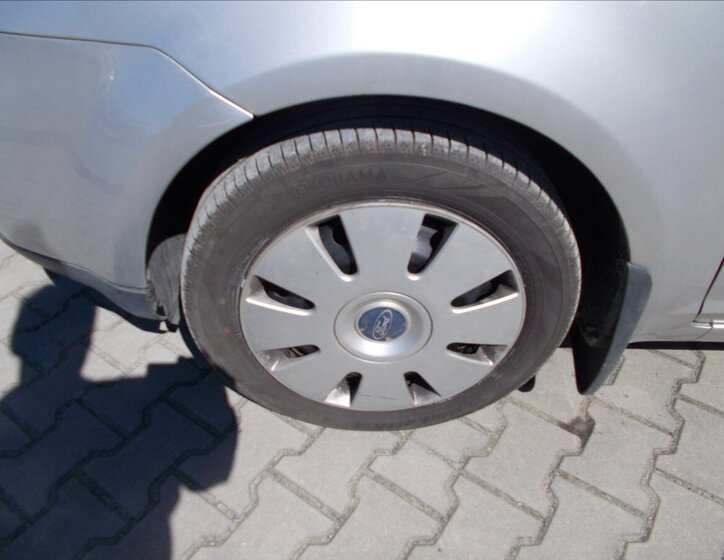 Ford C-MAX MPV 1,6 l 80 kw