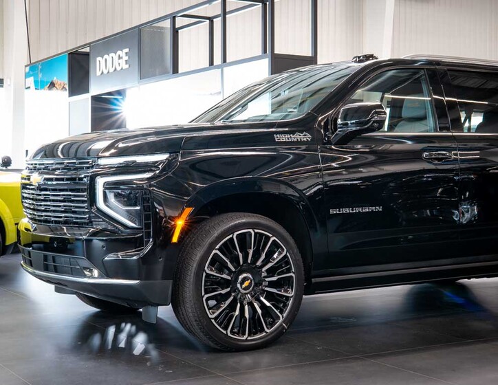 Chevrolet Suburban 14