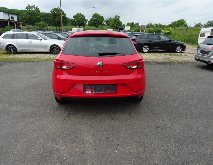 Seat Leon Hatchback 1,5 l 96 kw