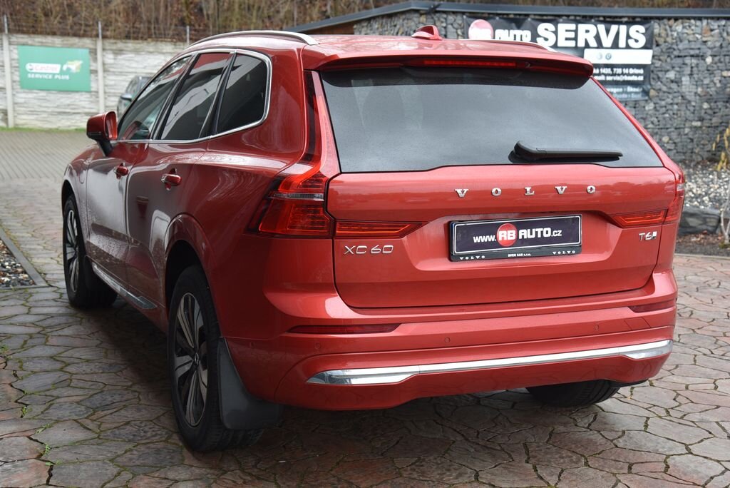Volvo XC60 SUV / Terénní 2,0 l 186 kw