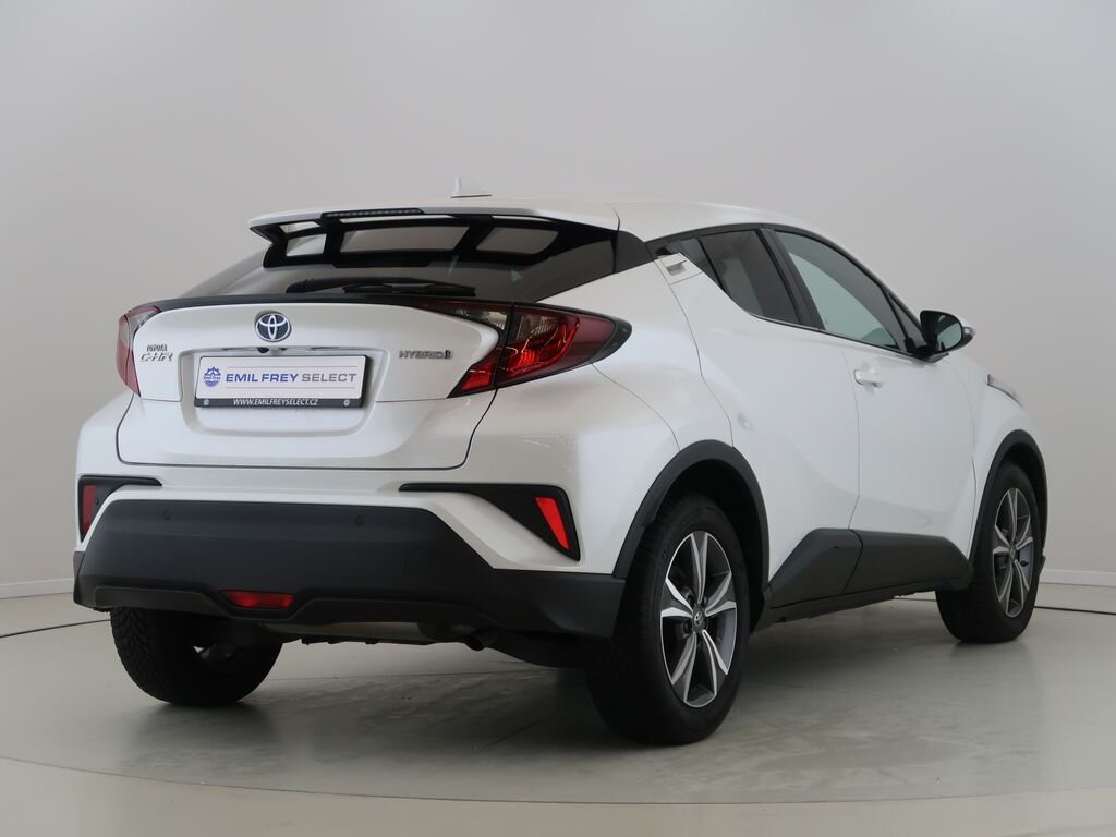 Toyota C-HR SUV 1,8 l 72 kw