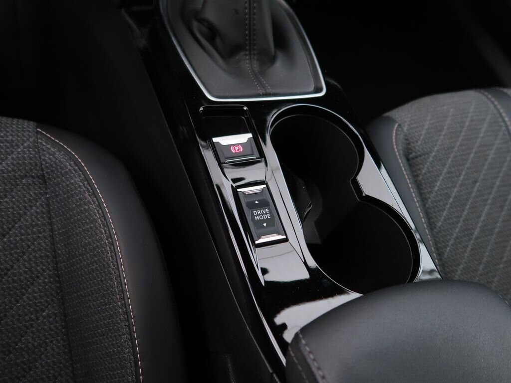 Peugeot 2008 SUV / Terénní 1,2 l 74 kw