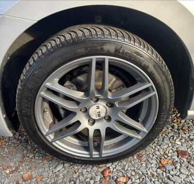 Volkswagen Golf Sportsvan 37