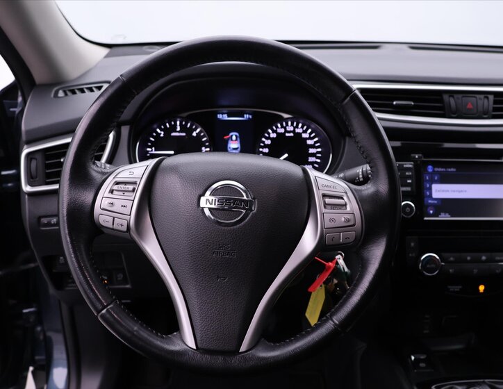 Nissan X-Trail SUV / Terénní 1,6 l 96 kw