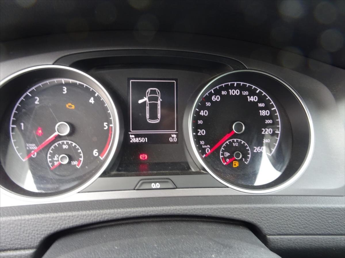 Volkswagen Golf Kombi 1,6 l 81 kw