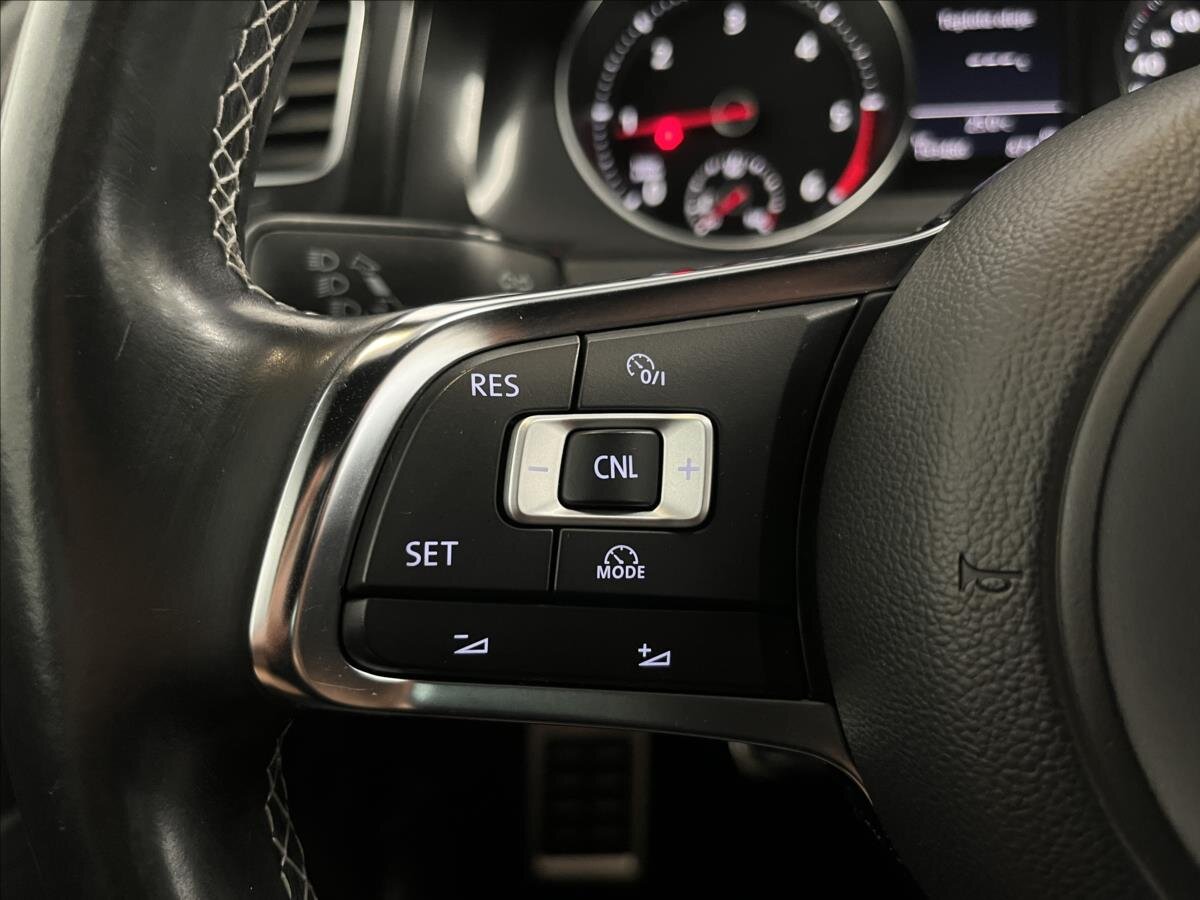 Volkswagen Golf Hatchback 2,0 l 135 kw