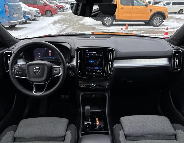 Volvo XC40 Kombi 2,0 l 145 kw