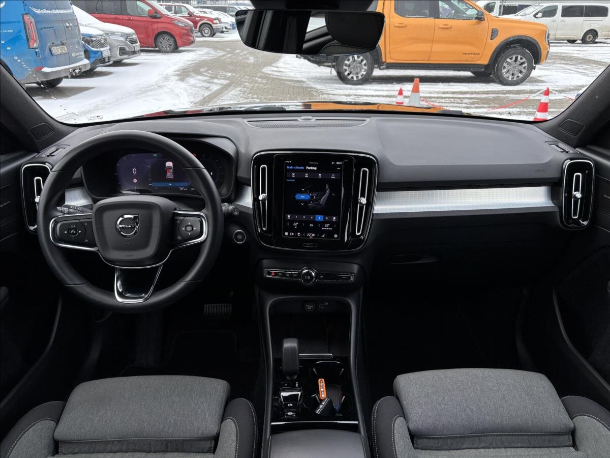 Volvo XC40 Kombi 2,0 l 145 kw