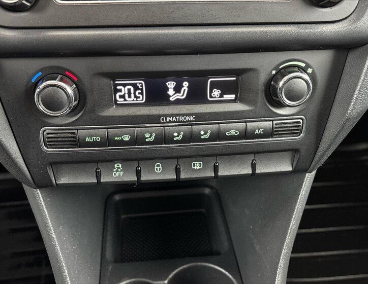 Škoda Rapid Liftback 1,2 l 63 kw