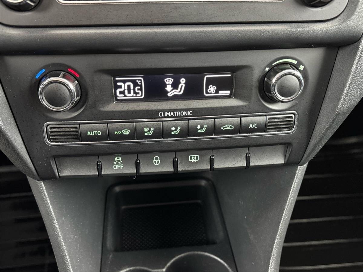 Škoda Rapid Liftback 1,2 l 63 kw