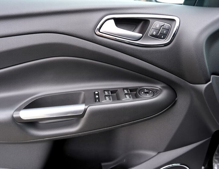 Ford Kuga SUV / Terénní 2,0 l 132 kw