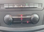 Mercedes-Benz Vito 13