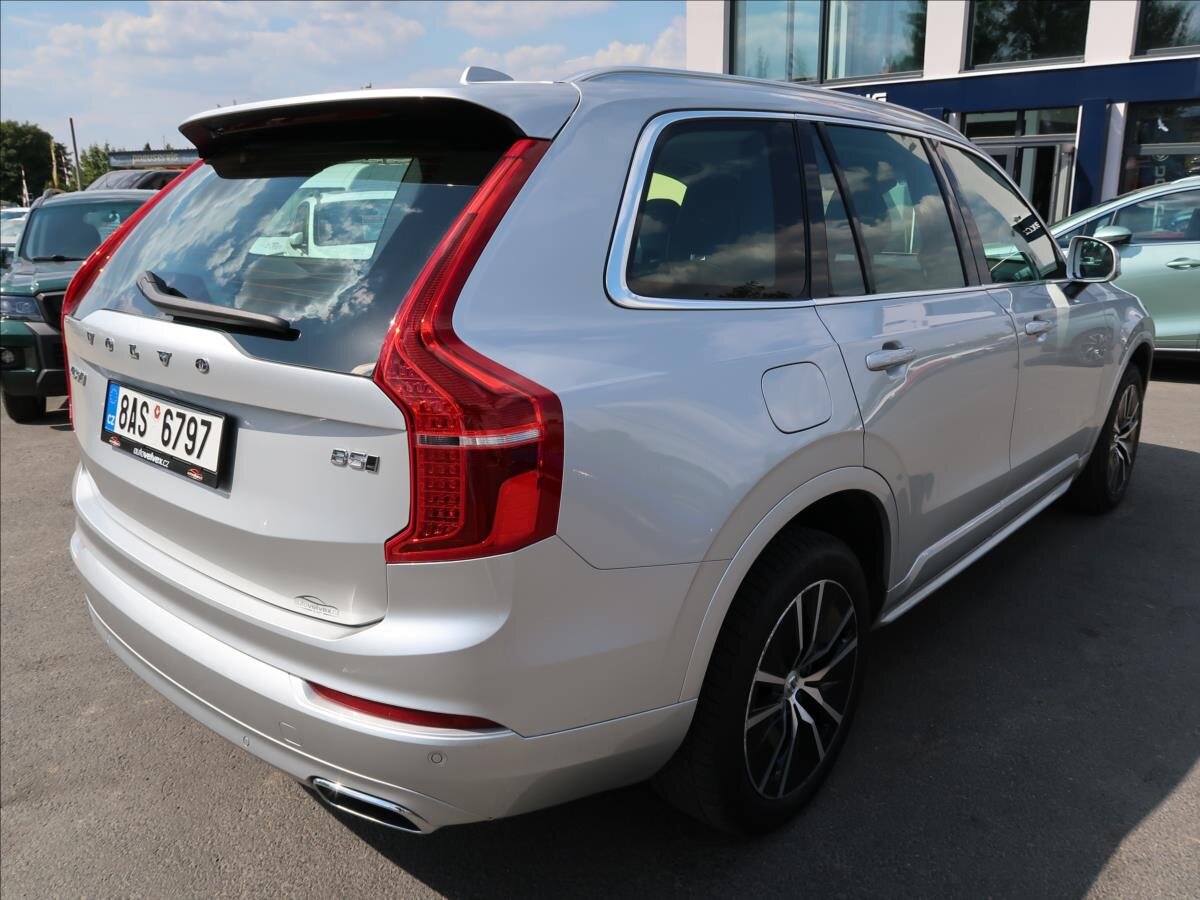Volvo XC90 SUV / Terénní 2,0 l 173 kw