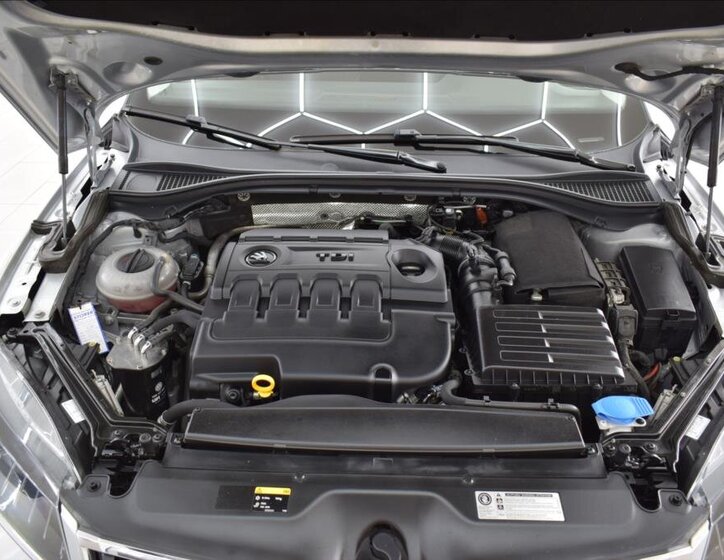 Škoda Superb Sedan 2,0 l 110 kw