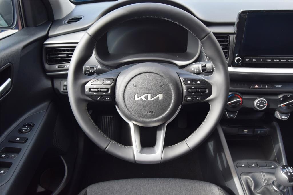 KIA Stonic SUV 1,2 l 57 kw