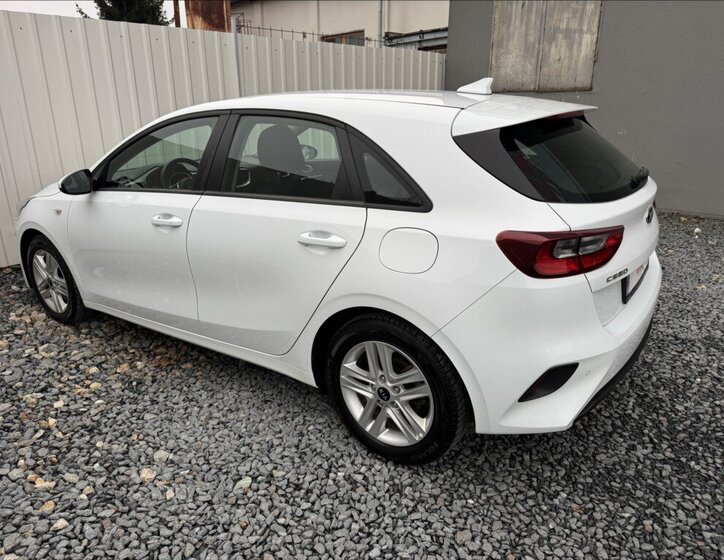 KIA Ceed Hatchback 998,0 73 kw
