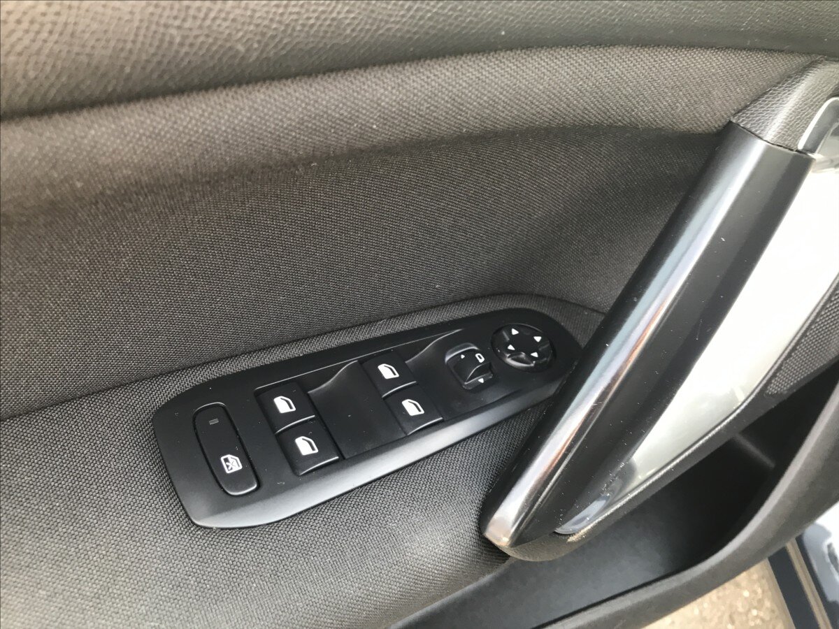 Peugeot 308 Kombi 1,5 l 75 kw