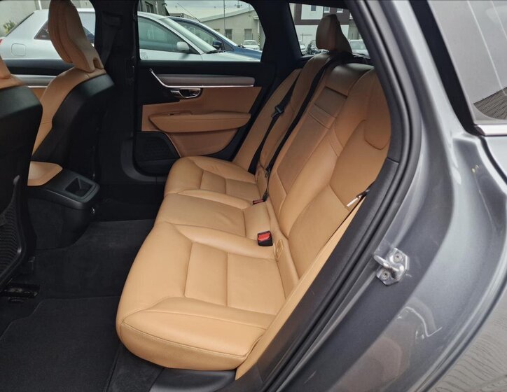 Volvo V90 Kombi 2,0 l 173 kw