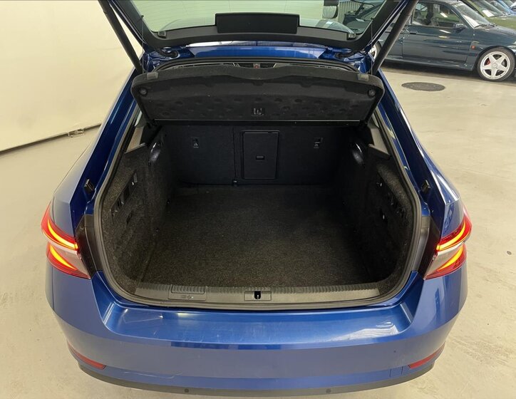 Škoda Superb Liftback 2,0 l 147 kw