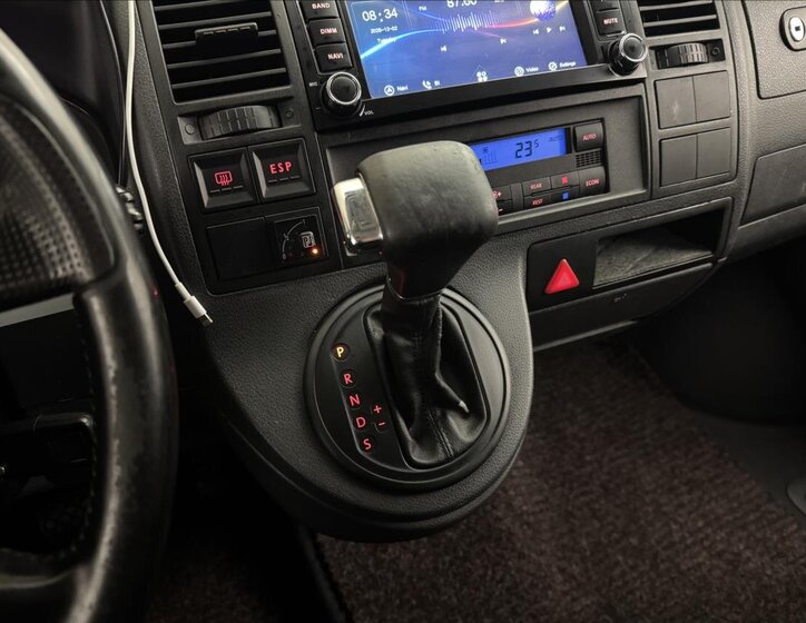 Volkswagen Transporter 15