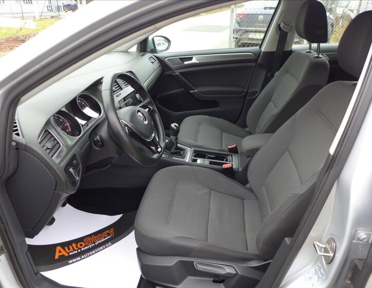 Volkswagen Golf Hatchback 1,2 l 77 kw