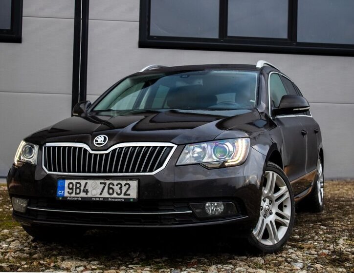 Škoda Superb 1
