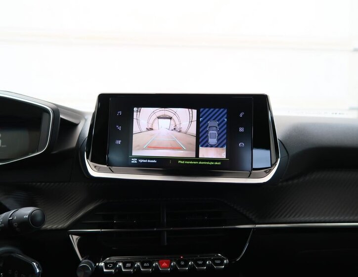 Peugeot 2008 SUV 1,2 l 74 kw