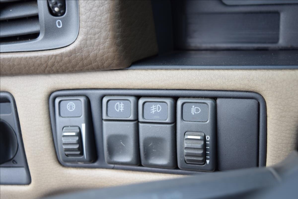 Volvo V70 Kombi 2,5 l 103 kw