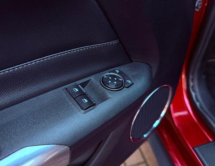 Ford Mustang Kupé 5,0 l 331 kw