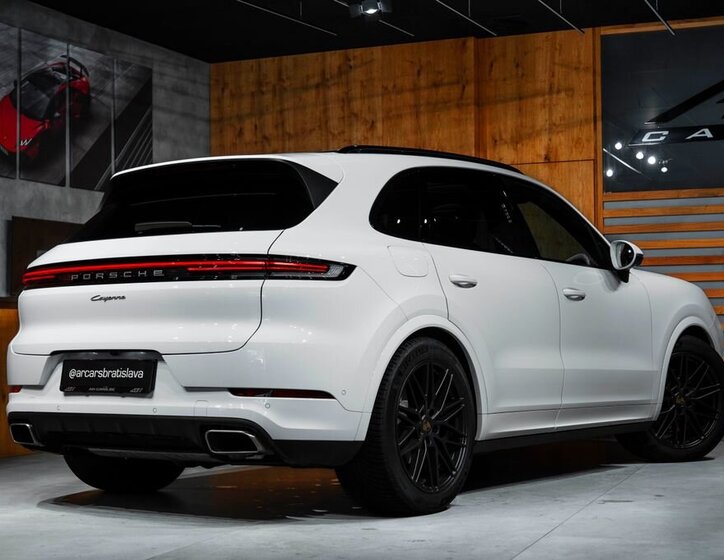 Porsche Cayenne SUV 3,0 l 260 kw
