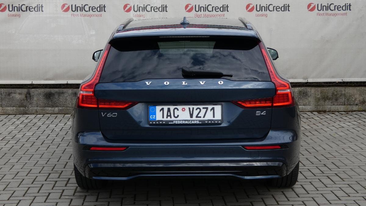 Volvo V60 Kombi 2,0 l 145 kw