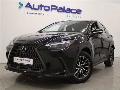 Lexus NX 350h SUV / Terénní 2,5 l 179 kw
