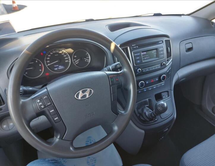 Hyundai H 1 30