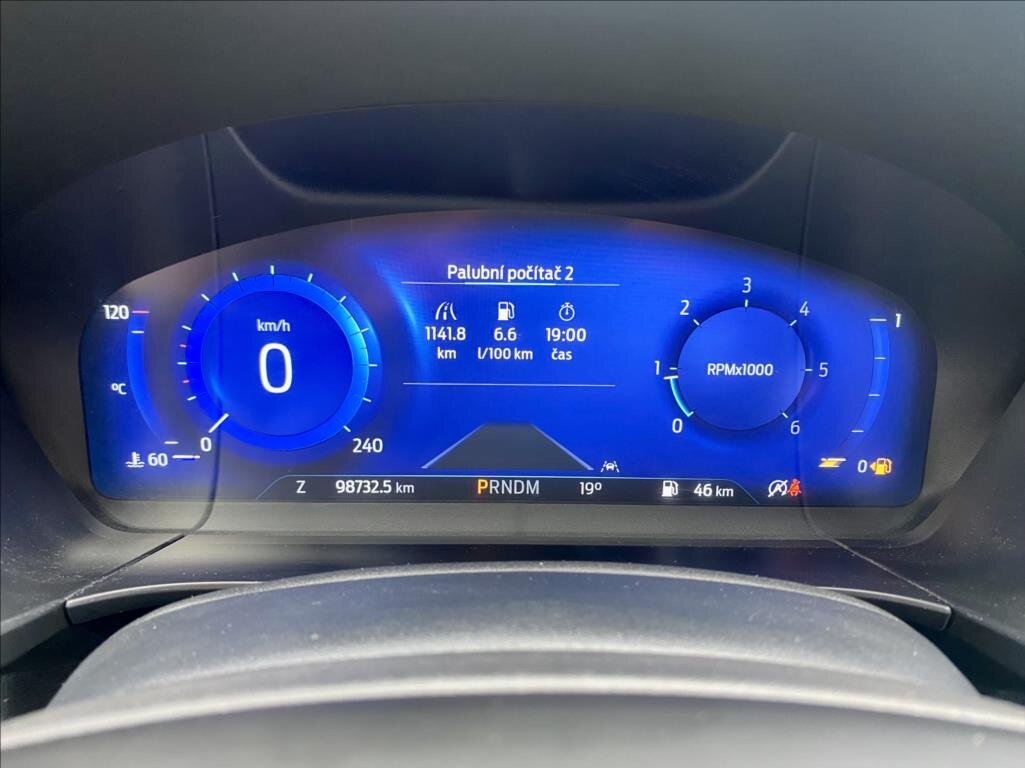 Ford Kuga SUV / Terénní 2,0 l 110 kw