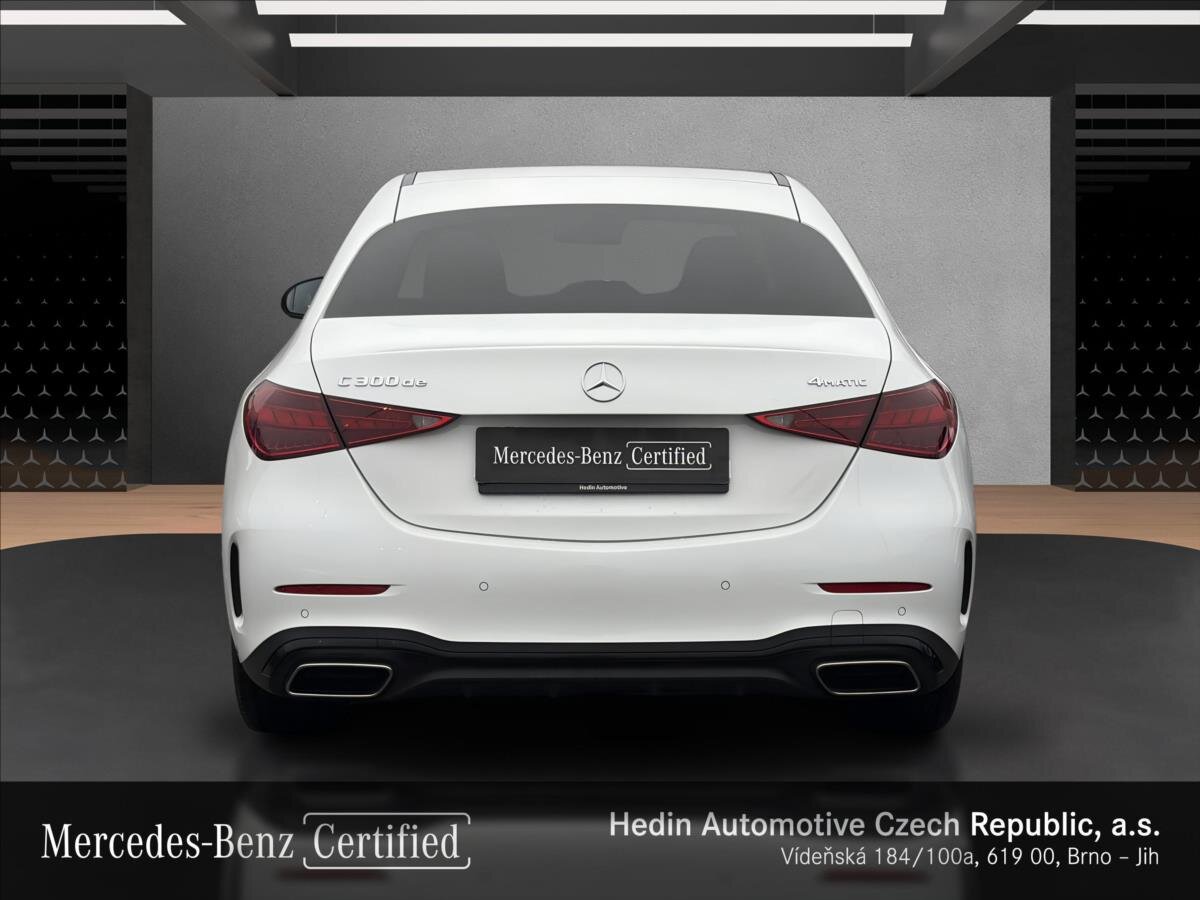 Mercedes-Benz Třídy C Sedan / Limuzína 2,0 l 145 kw