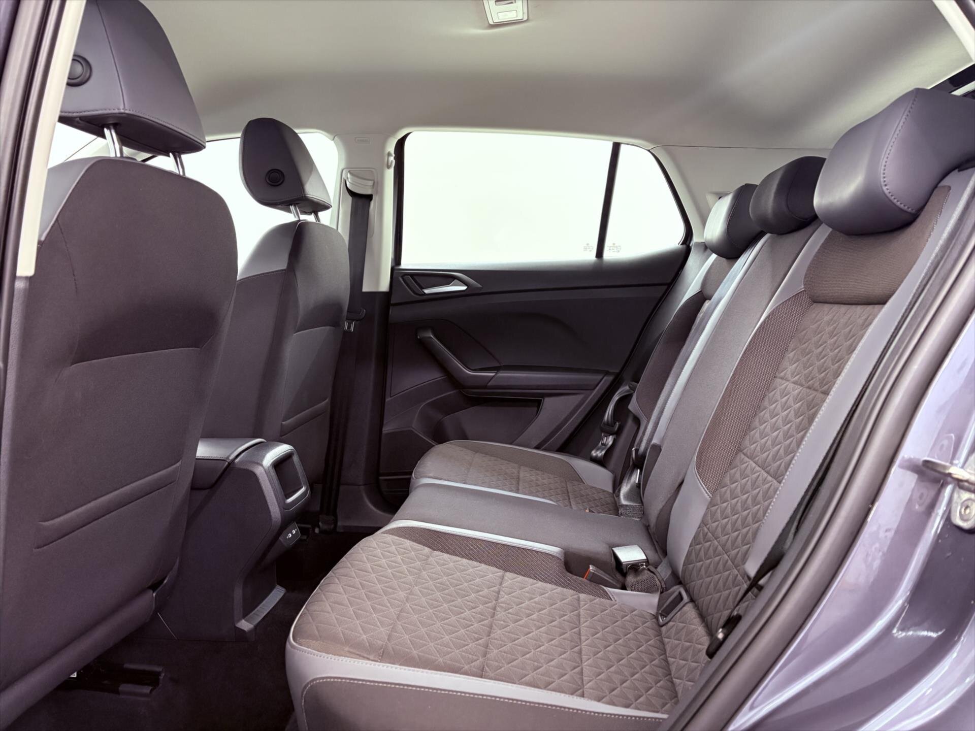 Volkswagen T-Cross Kombi 999,0 81 kw