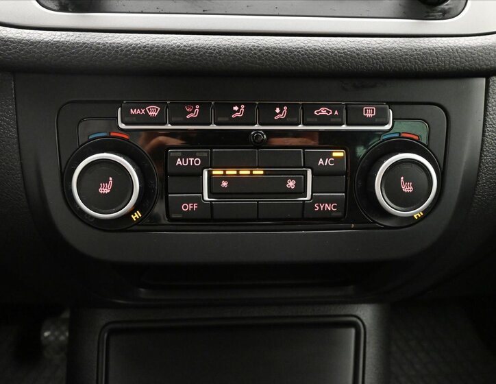 Volkswagen Tiguan SUV 2,0 l 81 kw