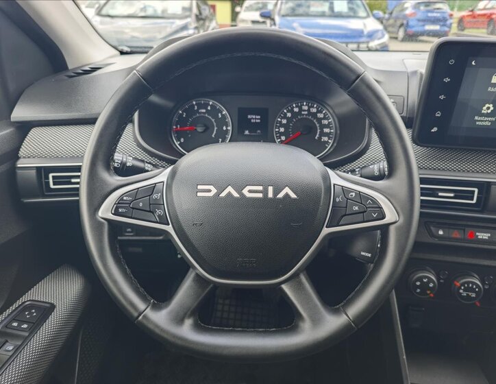 Dacia Sandero Hatchback 999,0 67 kw