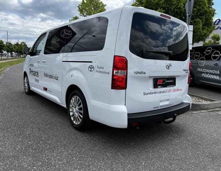 Toyota ProAce Verso 13