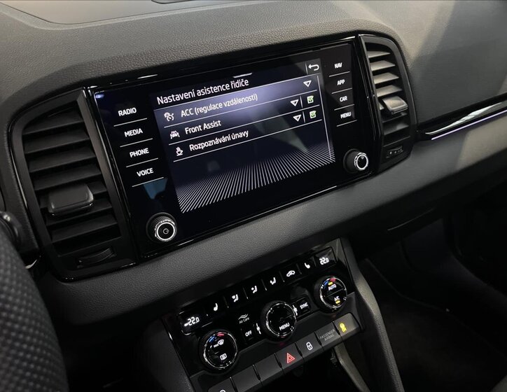 Škoda Karoq SUV / Terénní 1,5 l 110 kw