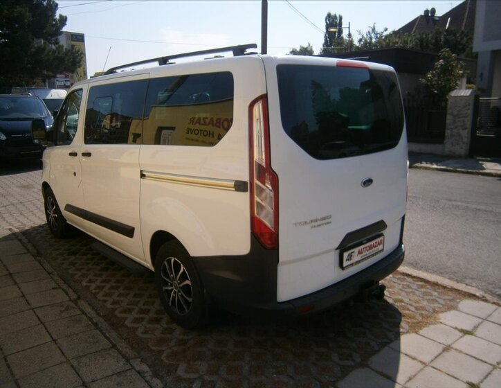 Ford Tourneo Custom Kombi 2,2 l 92 kw