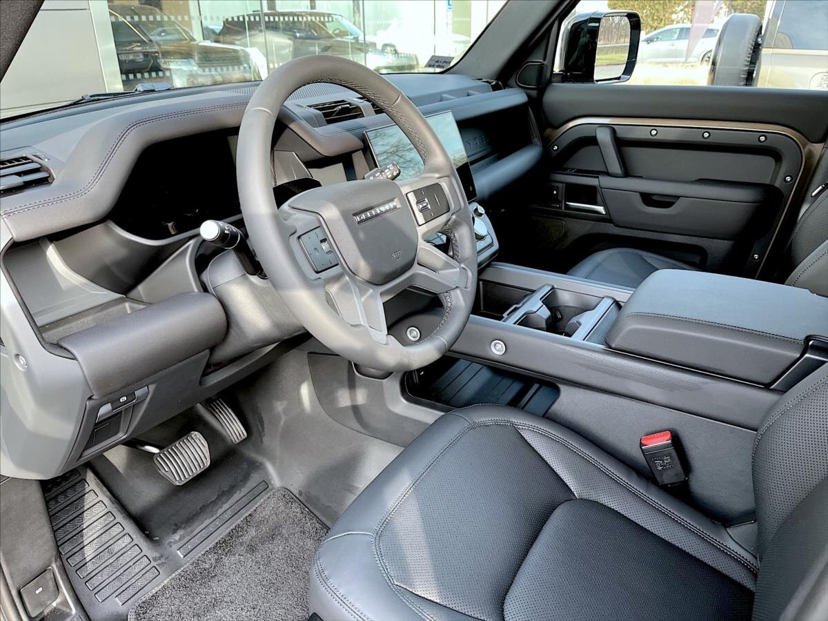 Land Rover Defender SUV / Terénní 3,0 l 183 kw