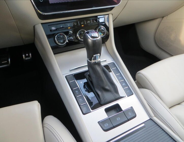 Škoda Superb Kombi 2,0 l 147 kw