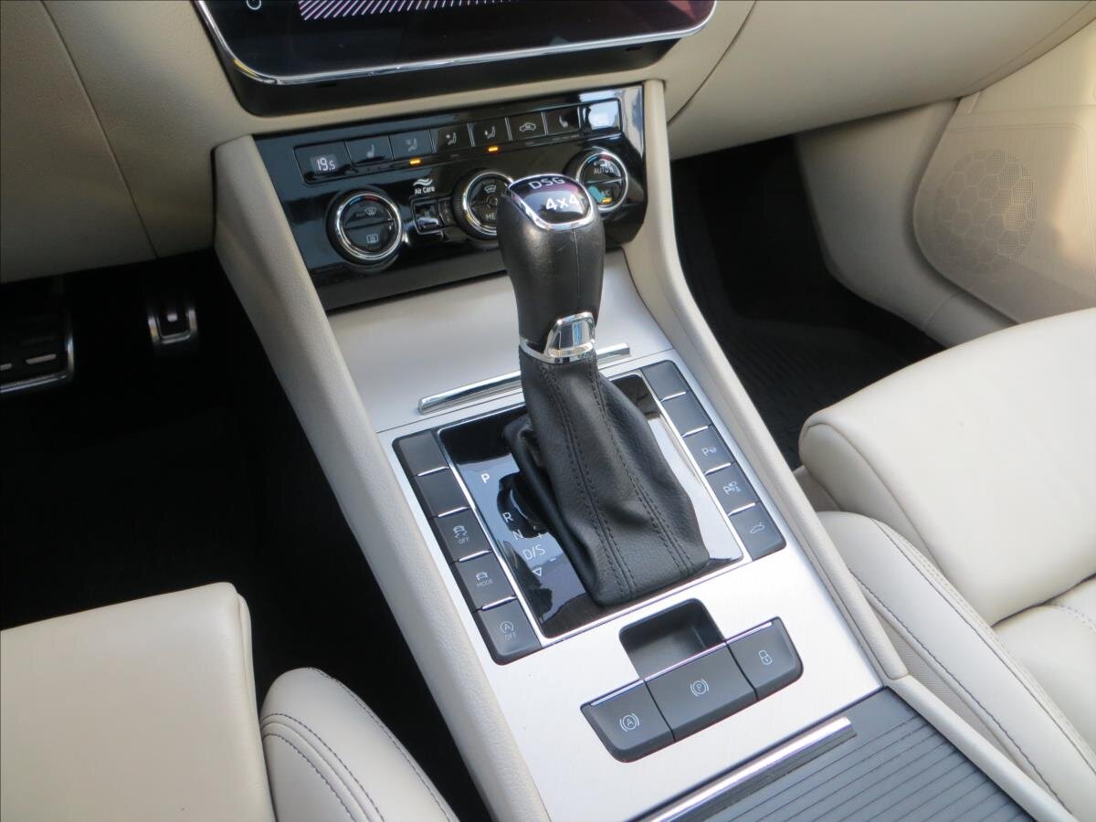 Škoda Superb Kombi 2,0 l 147 kw