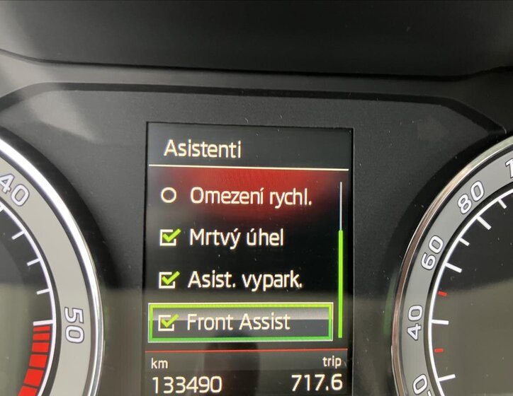 Škoda Superb Liftback 2,0 l 110 kw